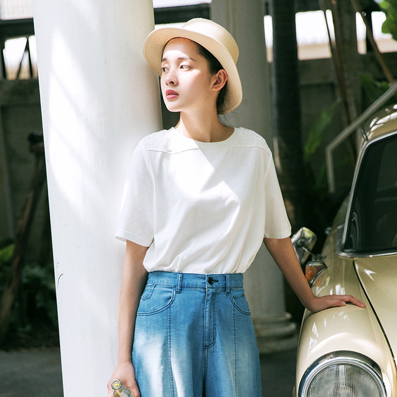 教你如何把简约的白t,穿出高级的时髦感