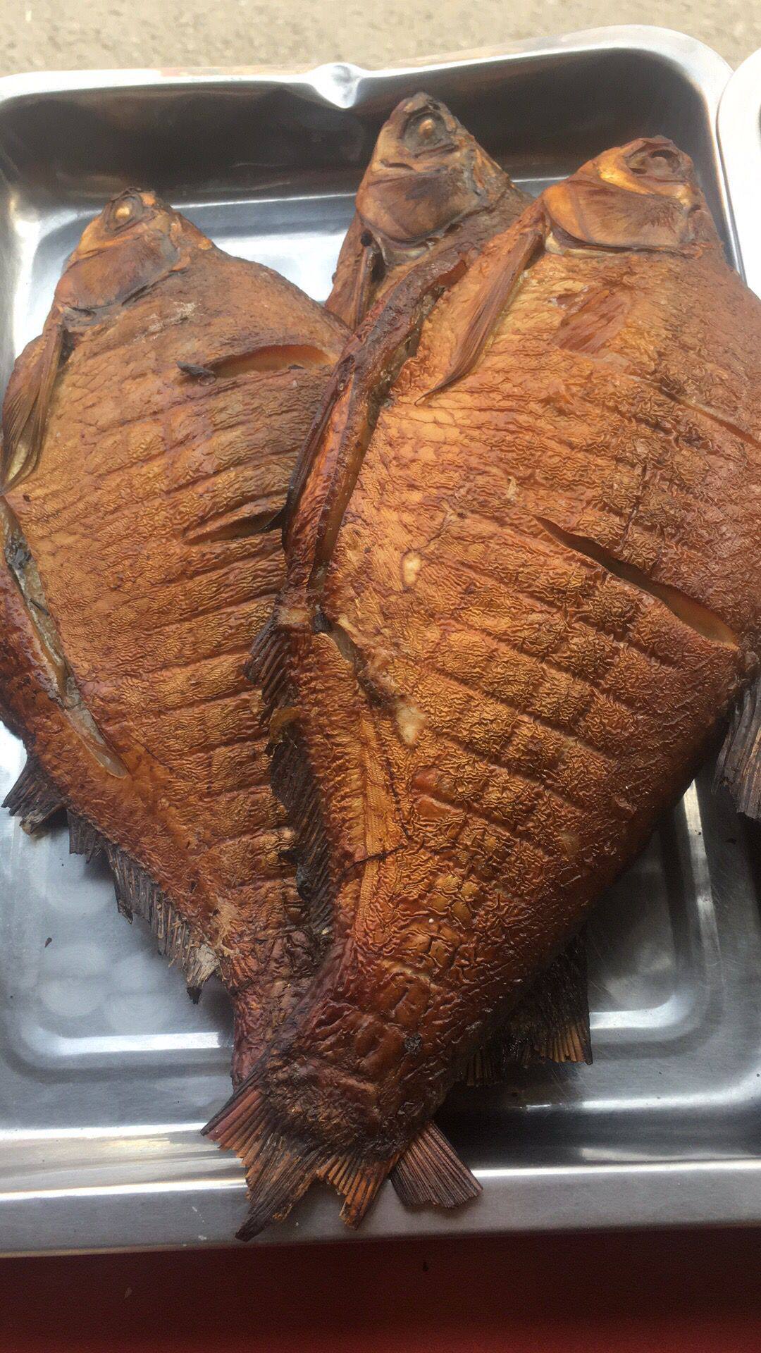 正宗河北白洋淀特产熏鱼熏鲂鱼武昌鱼锅包保定鱼干