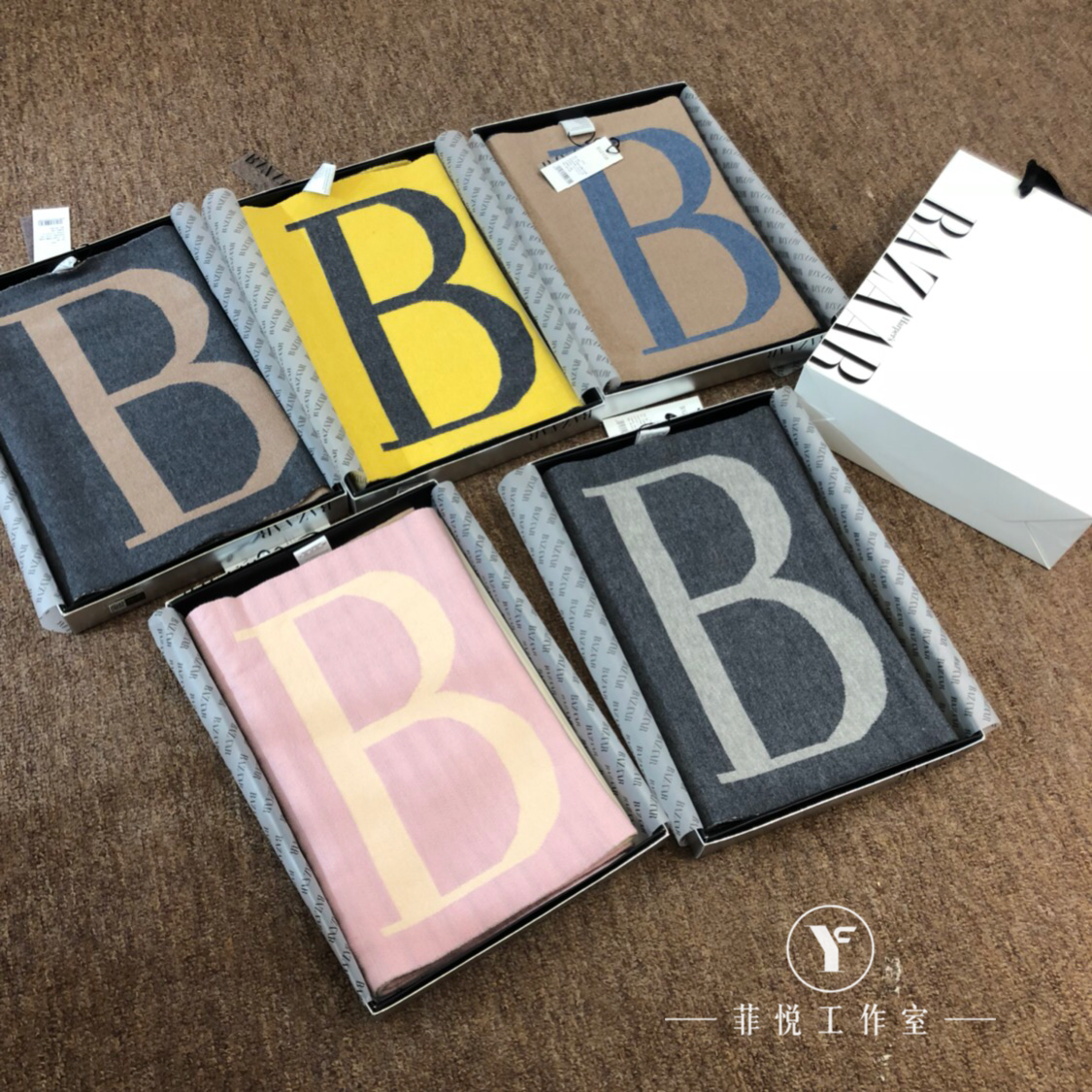 bazaar芭莎围巾彩色双面logo保暖时尚撞色字母围巾