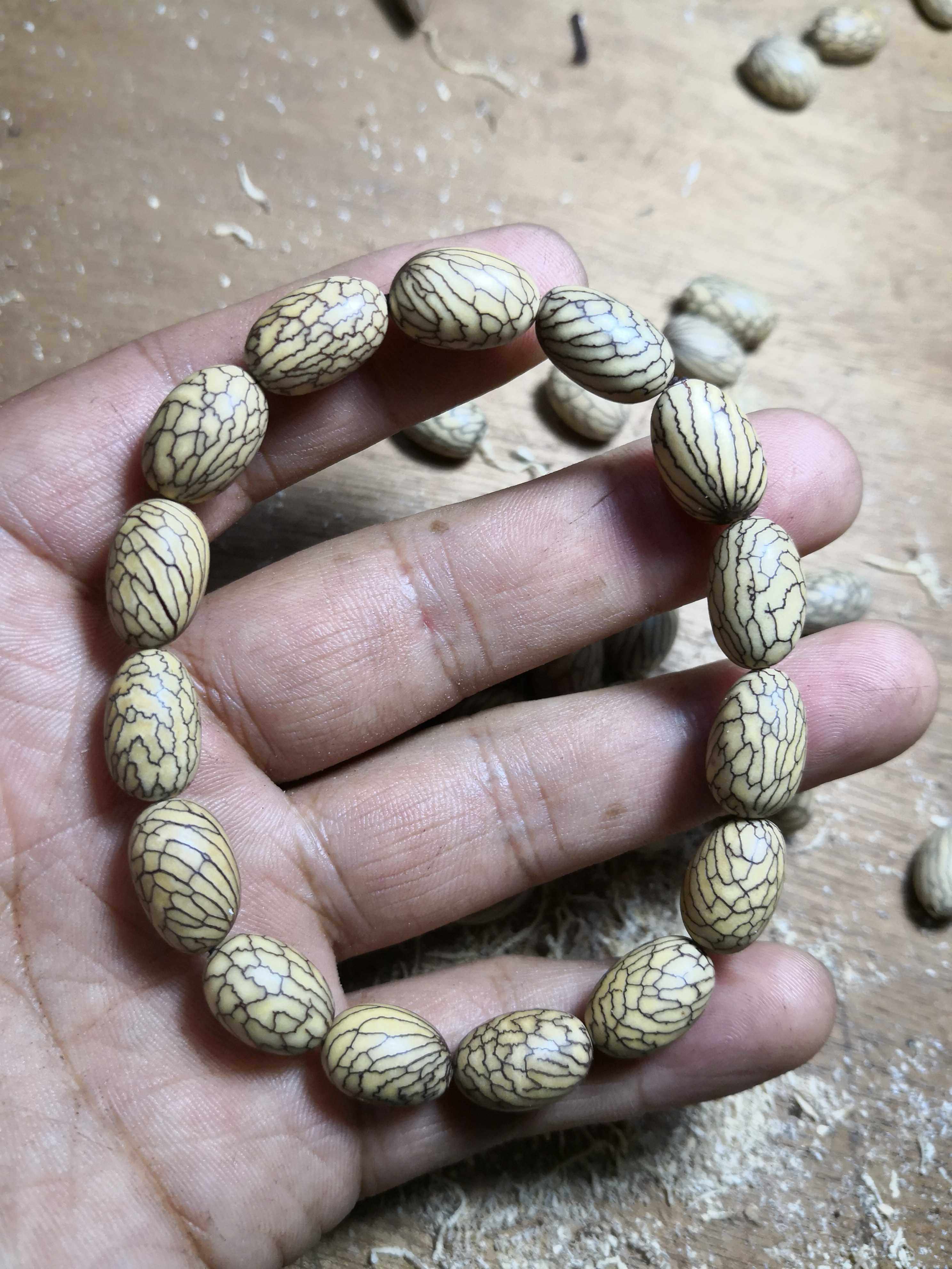 菩提金线玉米提手提子手串紫金钵盂日进斗金金刚手串