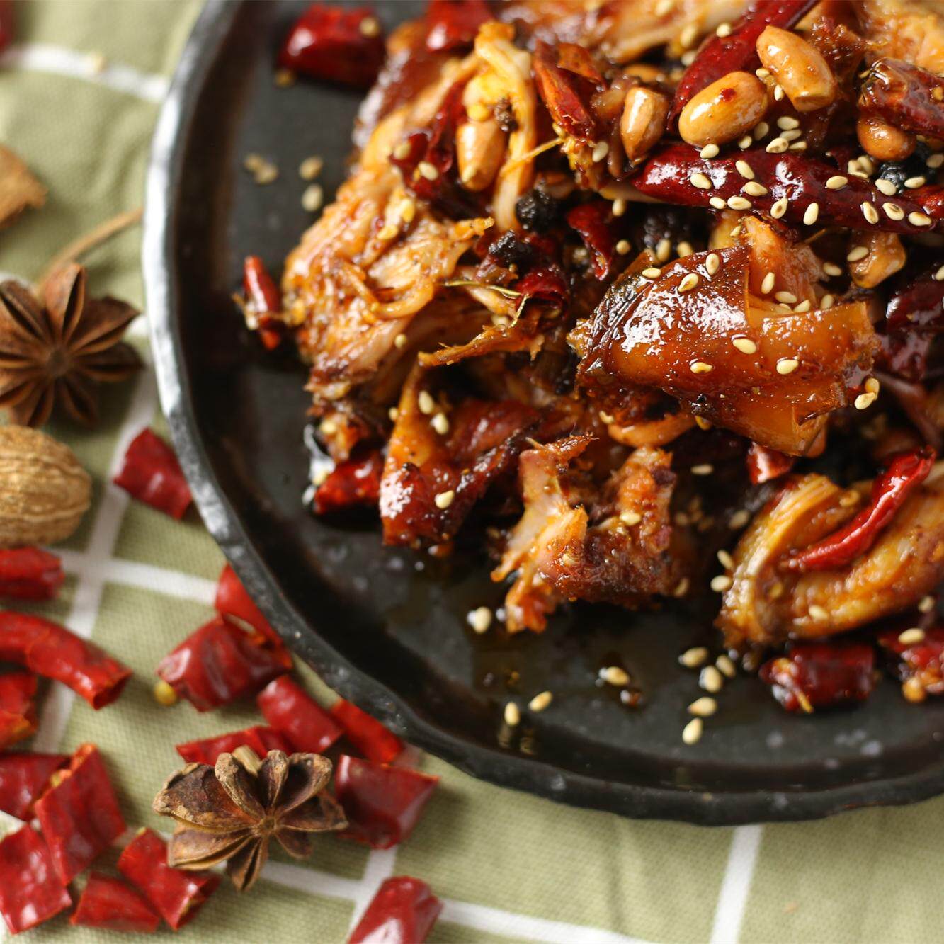 王妈手撕烤四川成都特产小吃麻辣兔头五香冷吃兔肉兔肉干