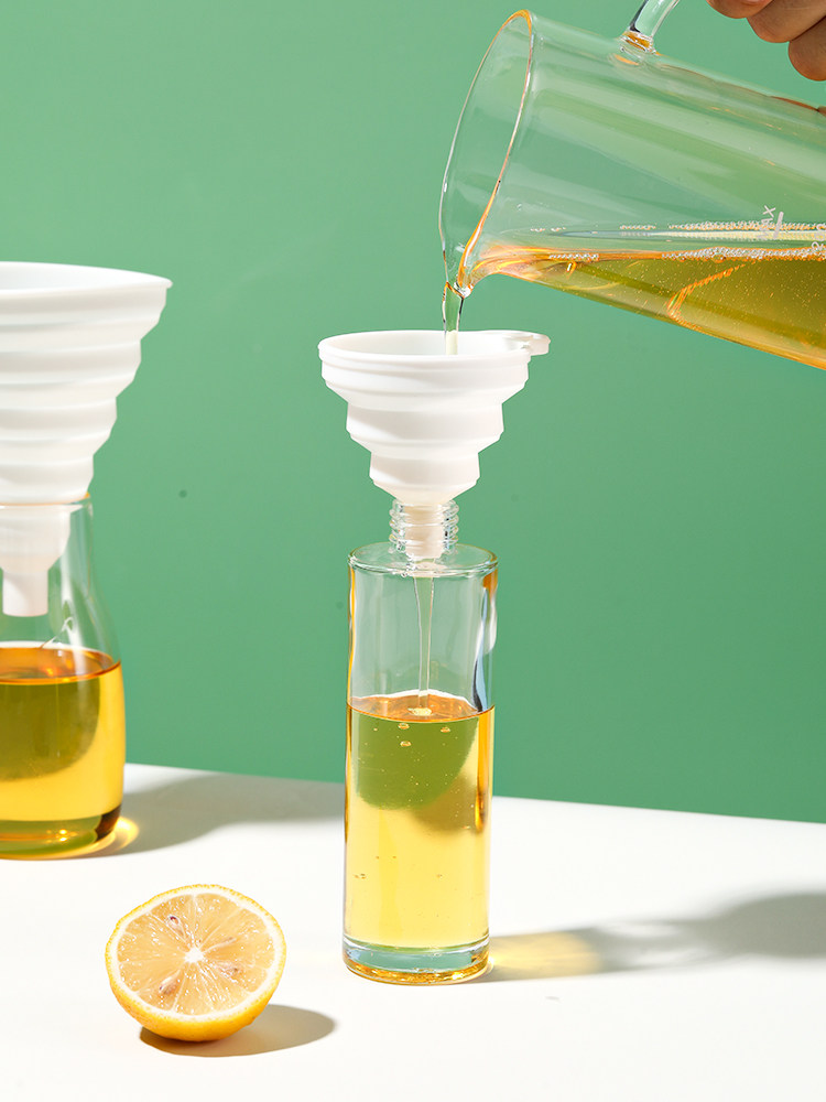 漏斗4626硅胶折叠伸缩缩小体积便利烘焙加料漏斗