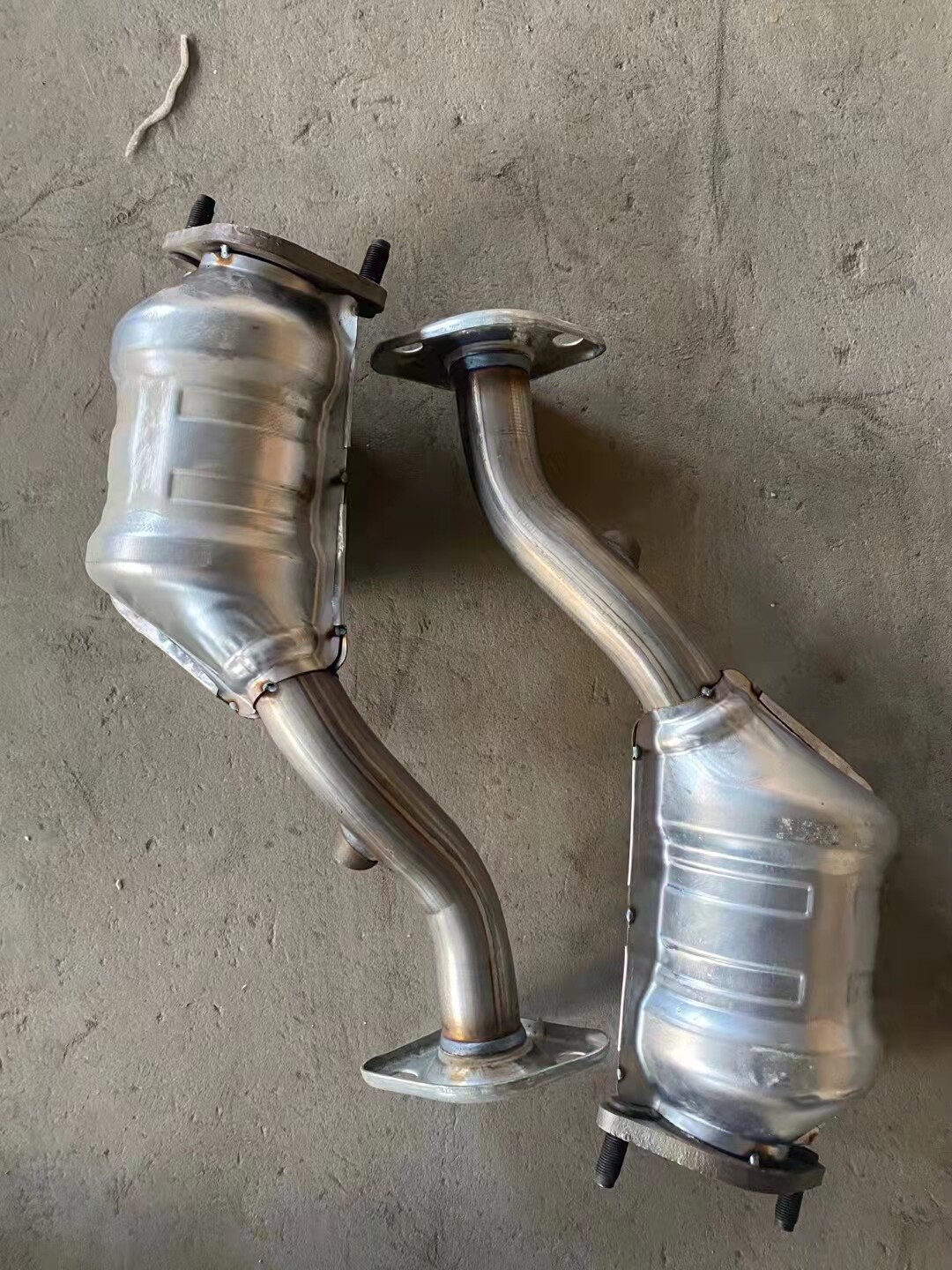 三菱劲炫asx黑金刚格蓝迪欧蓝德帕杰罗v73v7793v97猎豹三元三元催化