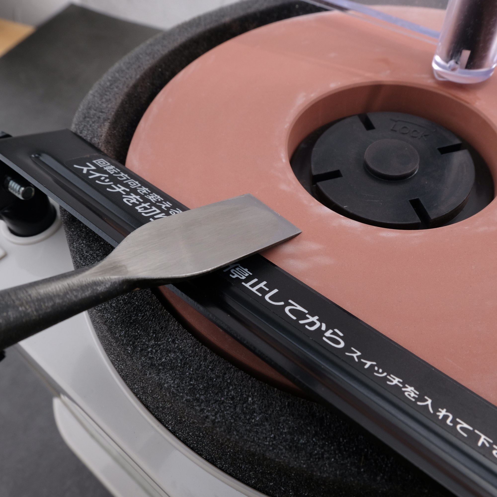 日本进口shinkostd-180e电动水冷磨刀机研磨厨刀凿刨磨刀机