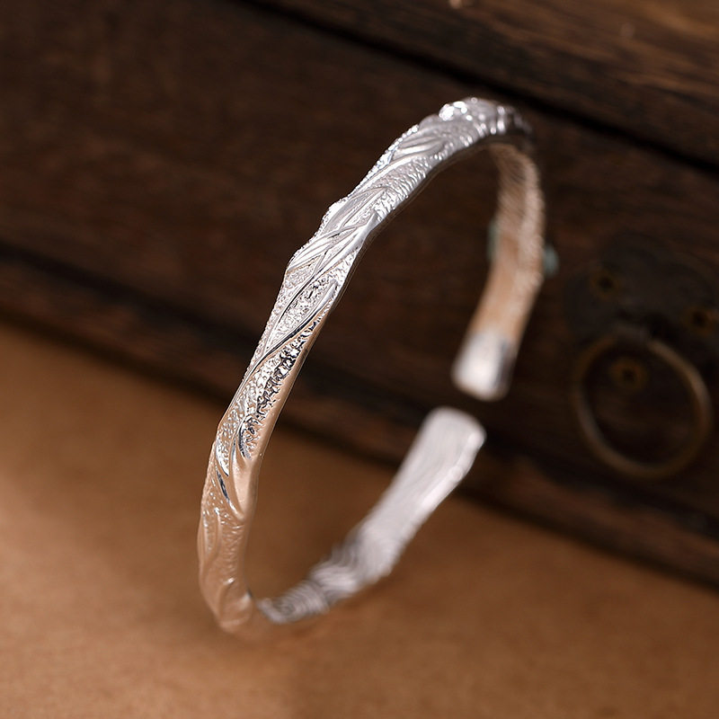 s999足银纯银个性浮雕立体花纹树藤花叶女士开口亮光面素银手镯环