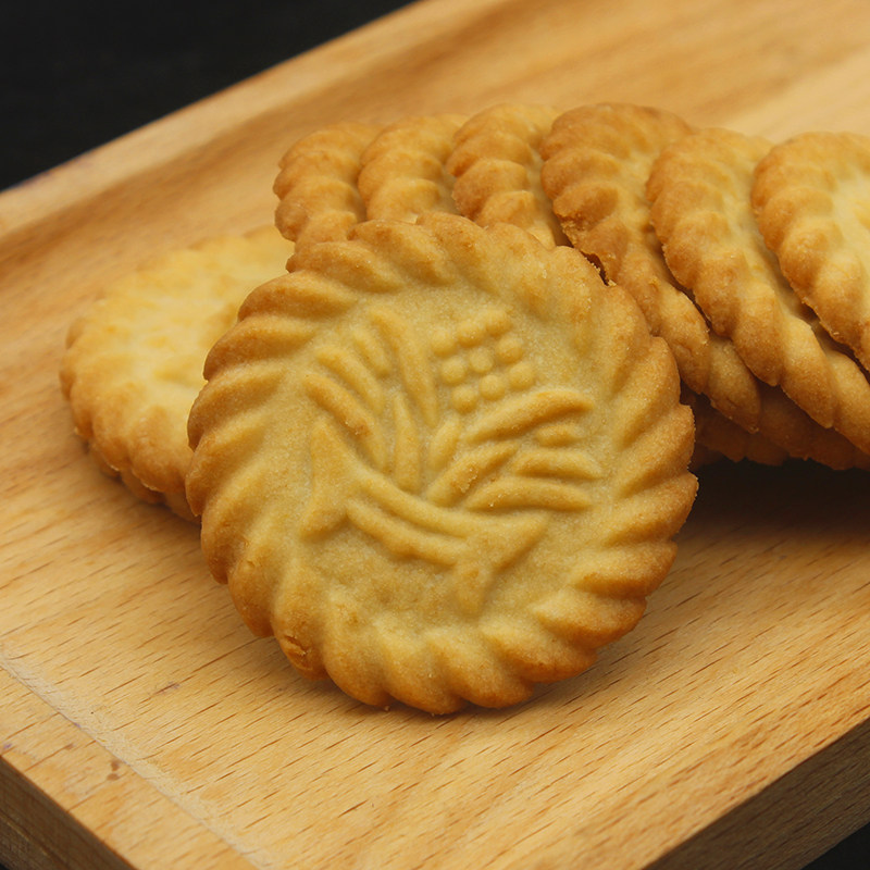 上海万年青蔗糖饼干咸味香葱早餐食品酥性饼干