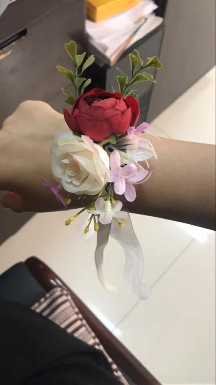 欧美新娘新郎婚礼写真摄影手腕花姐妹团胸花结婚用品新人手环花环
