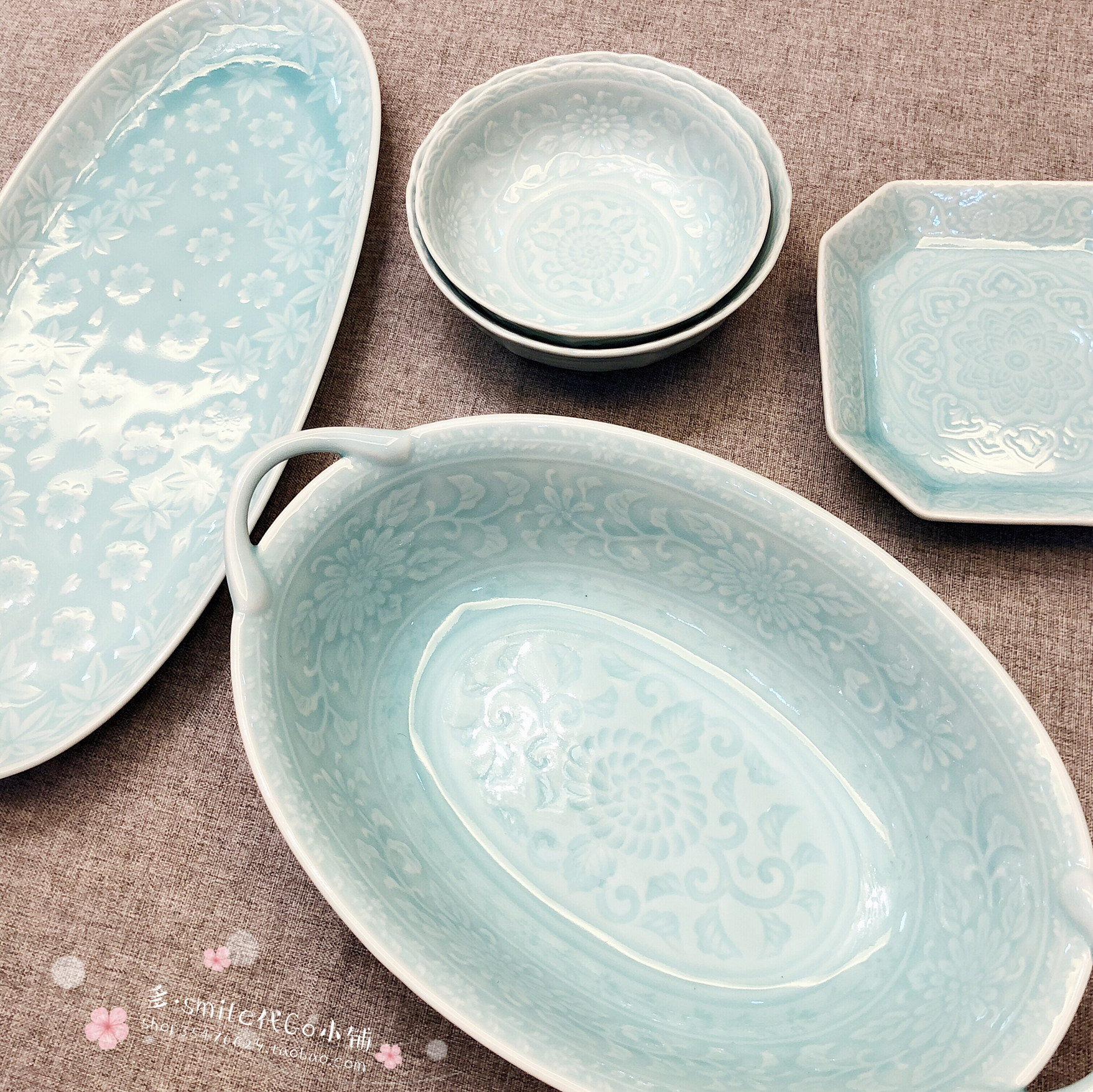 日本进口有田烧华山温润如玉美器青瓷浮雕八角碟