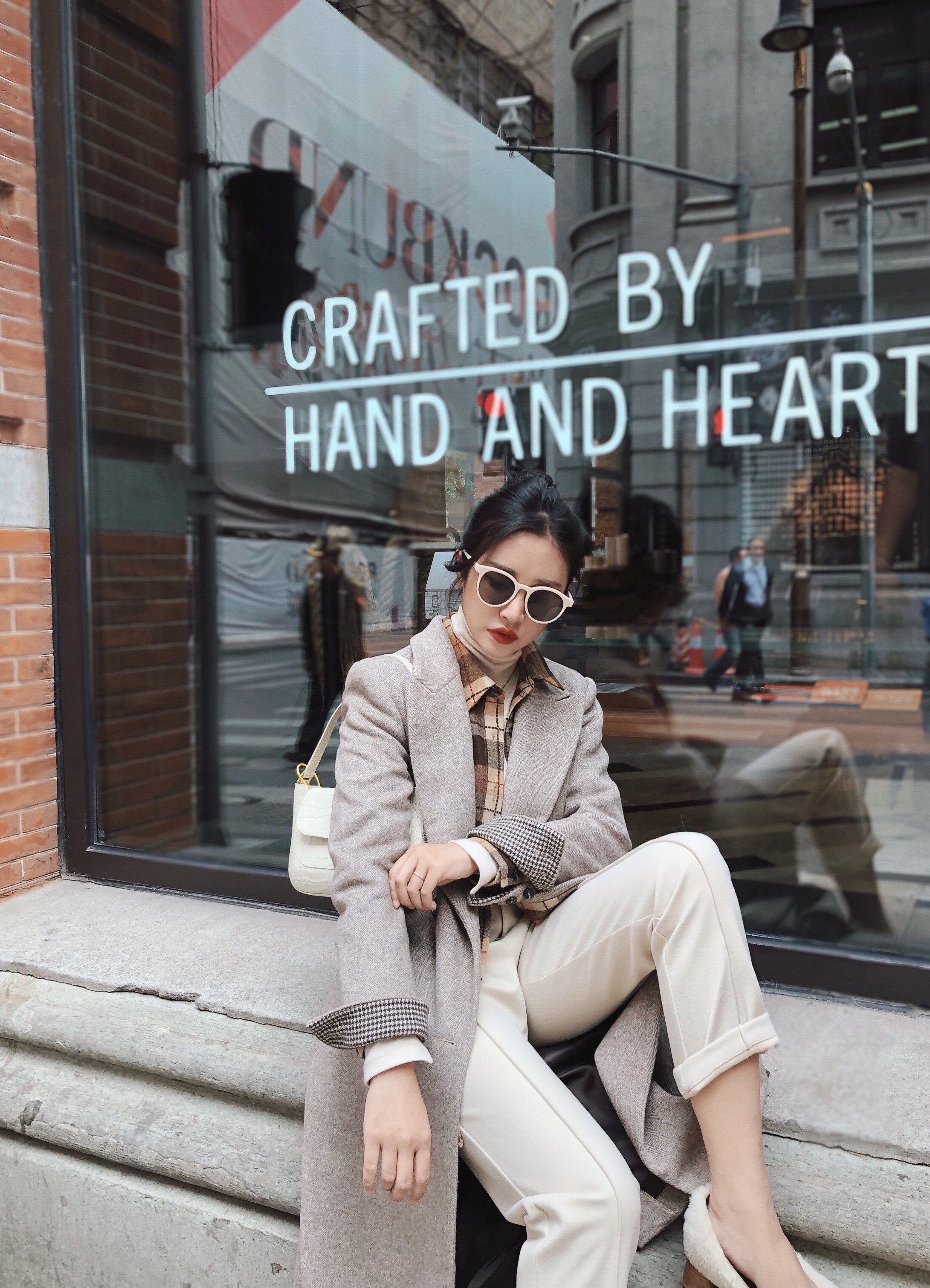 杨姗姗elwing本期性价比之冠经典优雅洒脱中性英伦人字纹大衣女