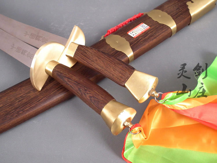 太极双刀鸡翅木武术双刀不锈钢太极刀龙泉灵剑山庄厂家直销未开刃