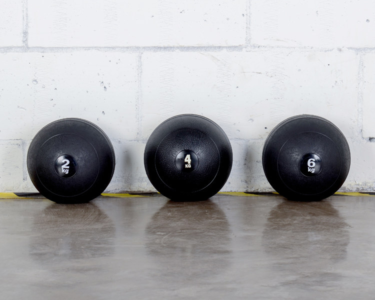 橡胶药球灌砂重力球医疗康复球全身训练重量球力量球