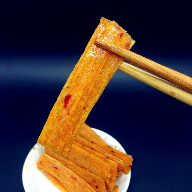 小四四川水晶凉皮辣条辣片8090童年儿时怀旧面筋制品