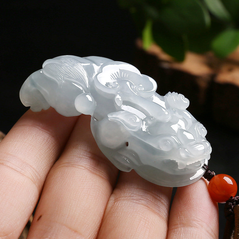 貔貅祥祯福瑞天然翡翠吊坠冰种玉石挂件玉雕大师颈饰