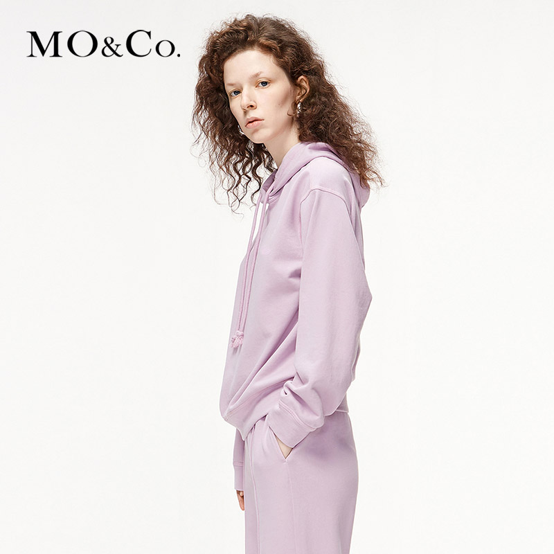 moco2020春季新品logo章仔抽绳连帽卫衣摩安珂卫衣