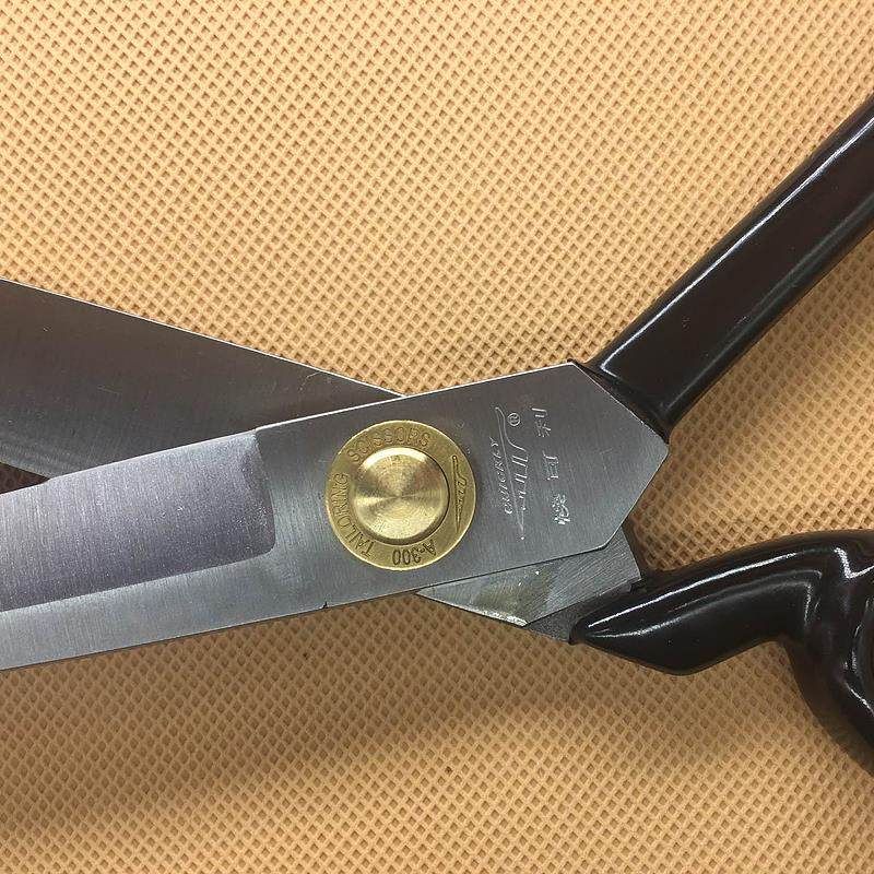 台湾进口裁衣衣服裁剪快可利12寸专业裁缝服装家用剪刀