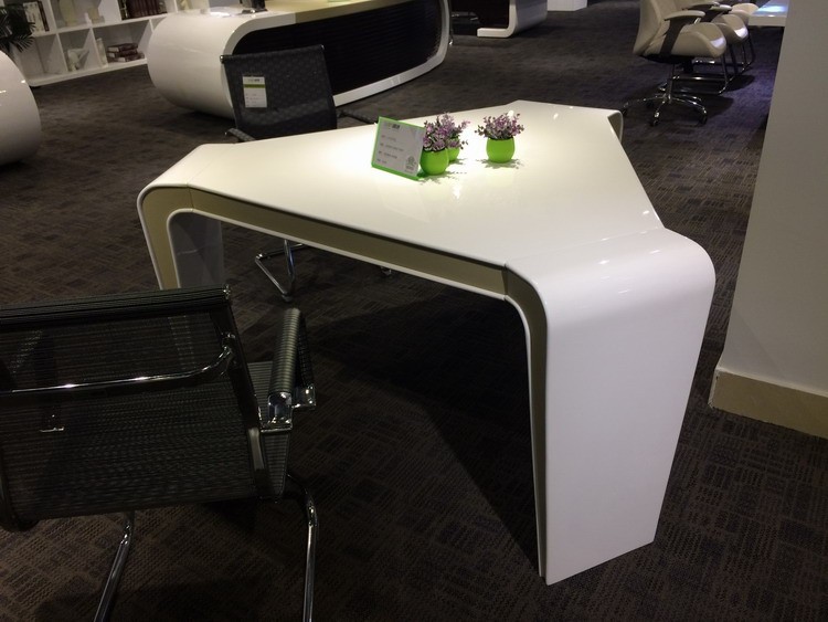 三角形洽谈白色亮光烤漆16米会议桌s31会议桌