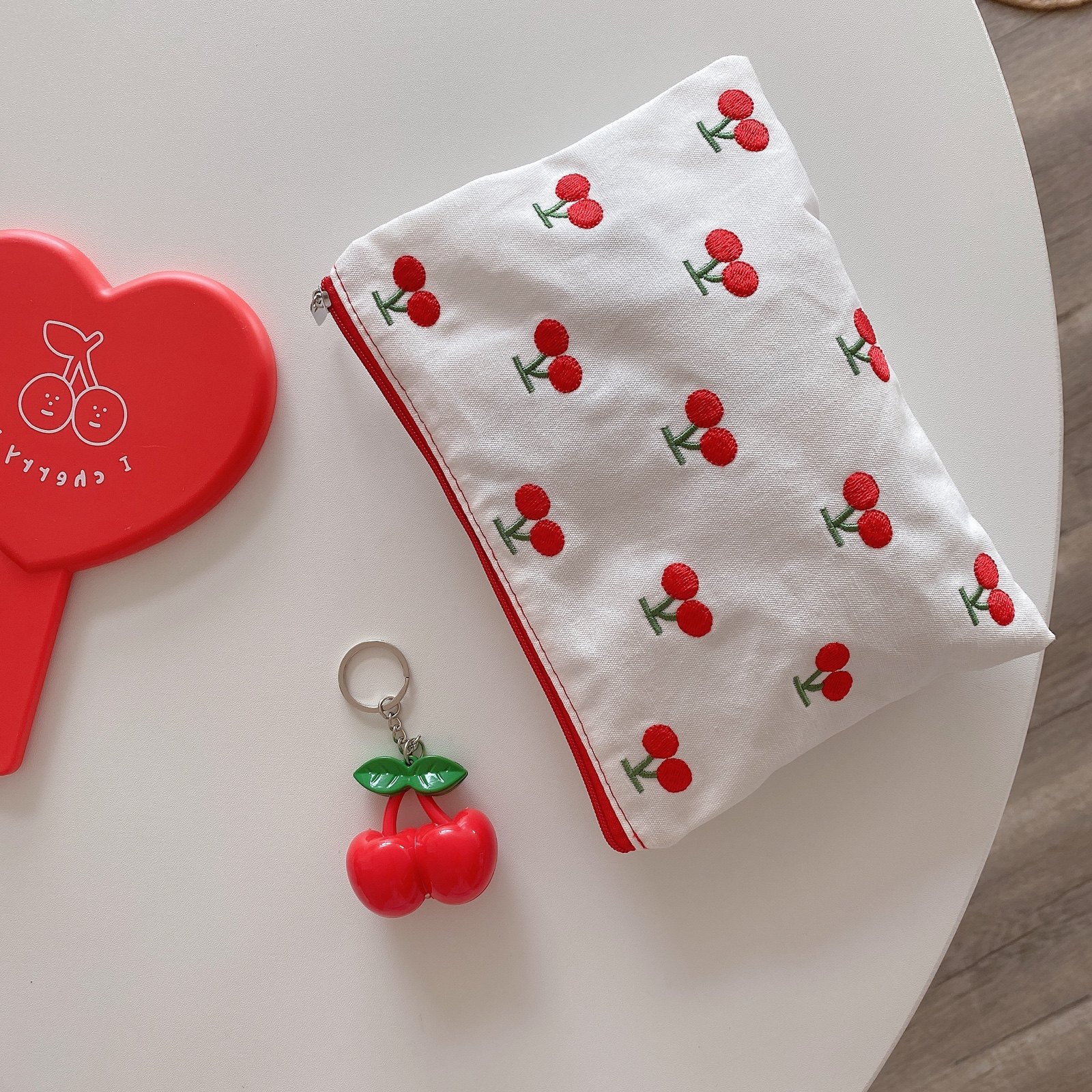 ins韩风刺绣樱桃帆布化妆包车厘子布艺收纳包