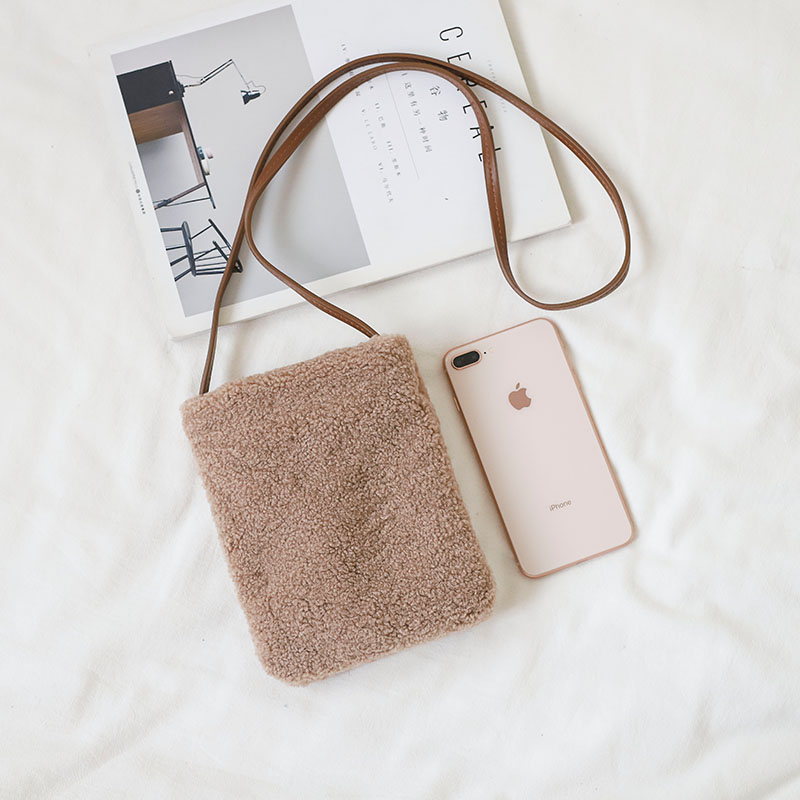 手机袋子秋冬可爱包小包包迷你斜挎包羊羔毛毛手机包