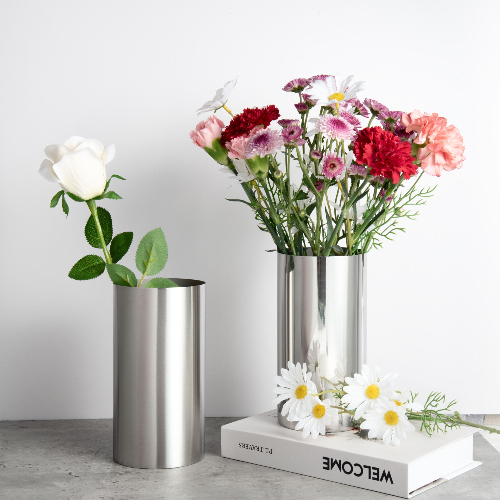 花瓶出口不锈钢桌上金属圆柱可水鲜花欧式桌面花瓶