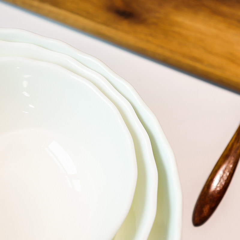 日本进口narumi鸣海silkywhite浮雕骨瓷家用饭碗沙拉碗