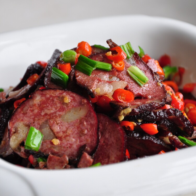 湖南特产 邵阳猪血丸子 香辣柴火烟熏猪血粑豆腐 手工熏制 1份4个