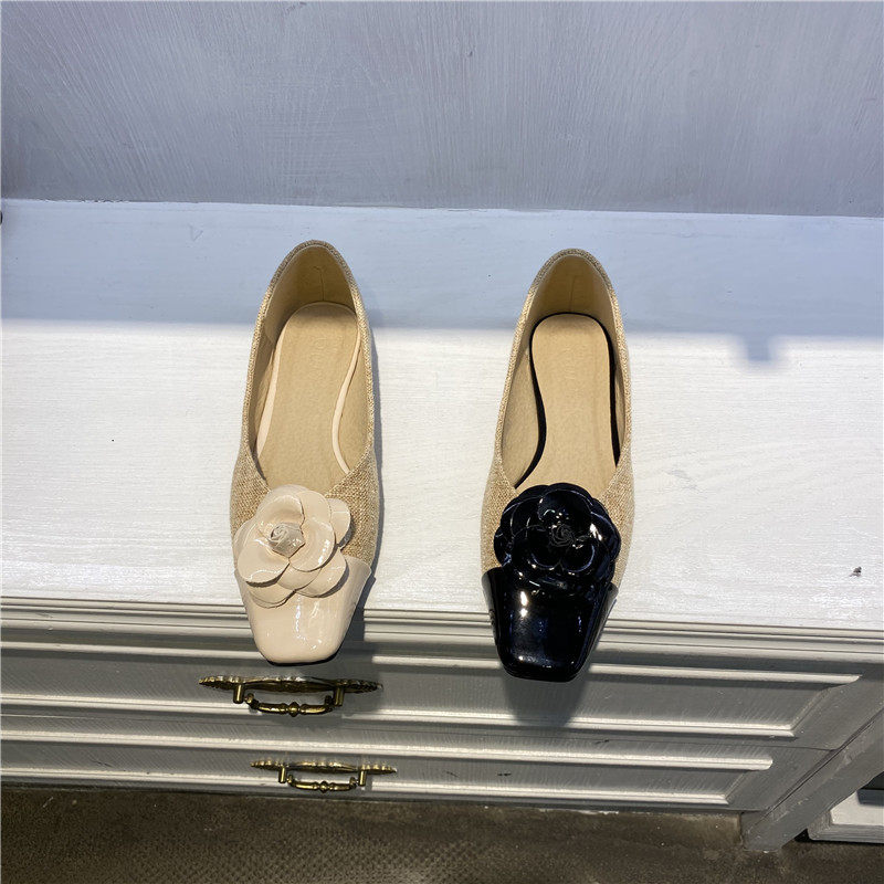 queen女鞋2020秋季新品韩国小香家甜美山茶花拼色软软软平底单鞋
