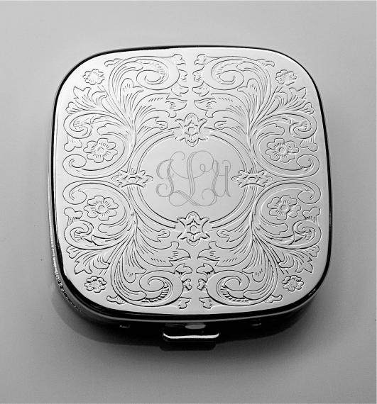 美国代购paisley手作唯美精致涡纹花卉图案雕刻药盒