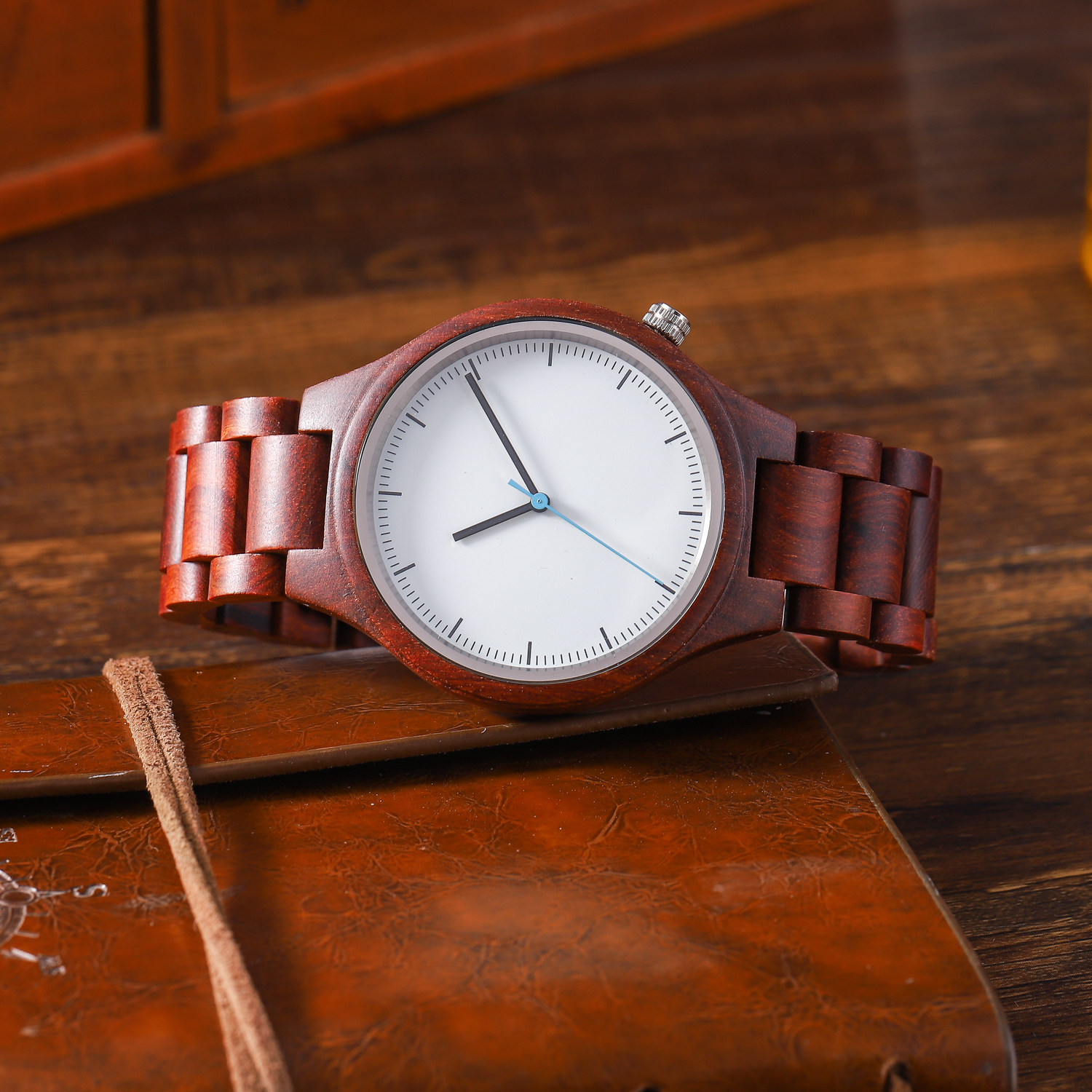 普通镜面圆形指针式男士全木表带木头手表日本国产腕表