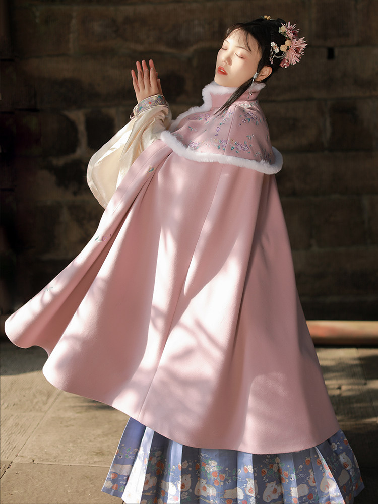 原创汉服斗篷冬款加绒长款加厚毛呢披风红色披肩汉服