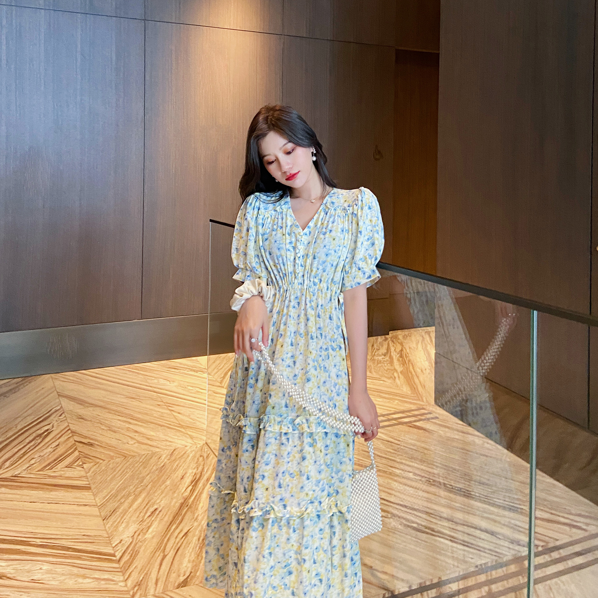 夏季气质仙女女裙2021小清新温柔连衣裙修身显瘦连衣裙