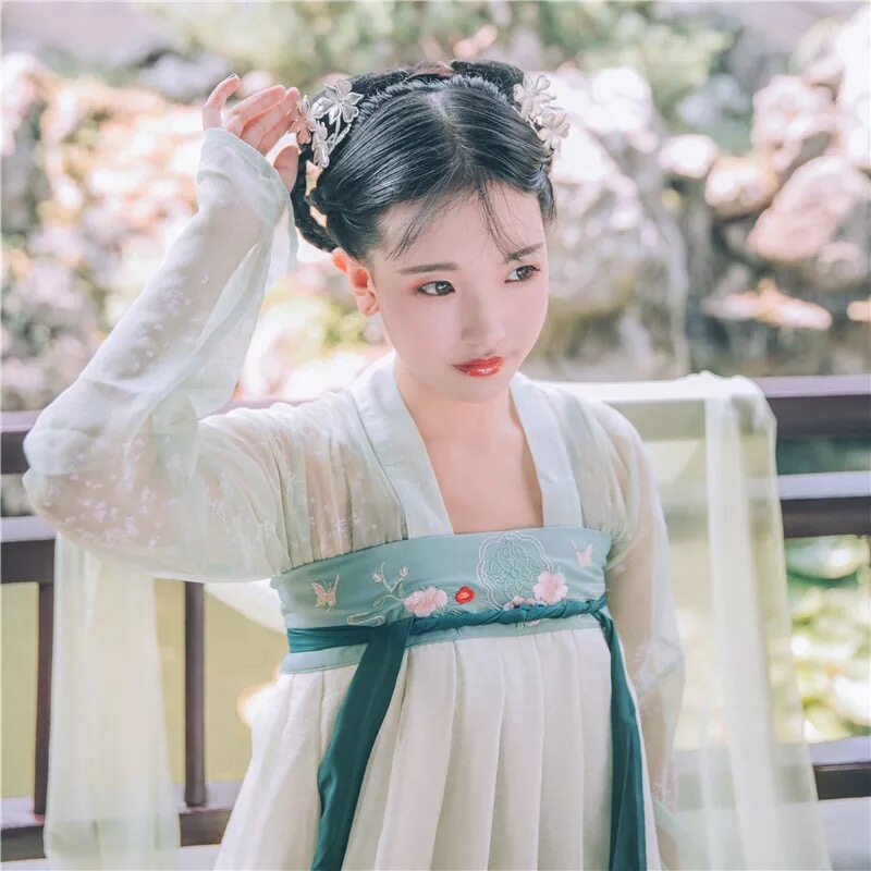 【碧落】梨花渡汉服女原创女齐胸对襟襦裙春夏款绣花日常小清新