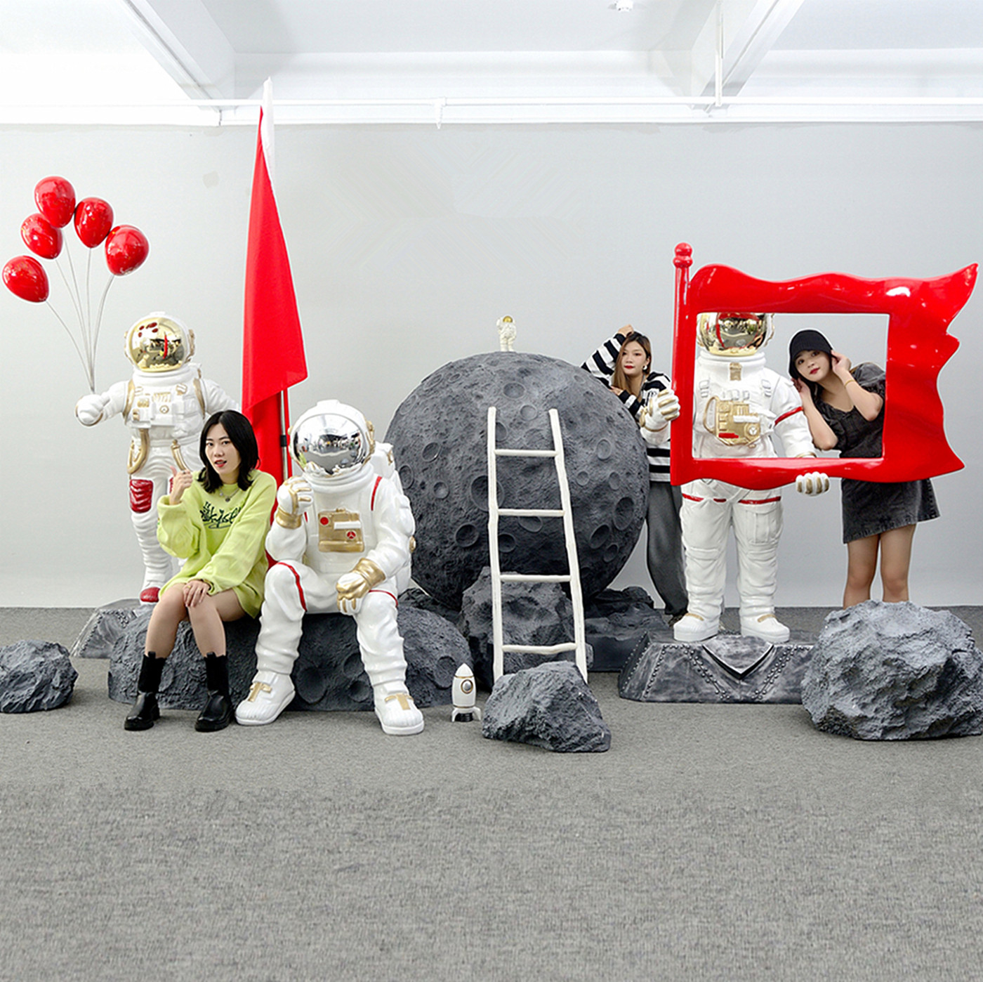 摆件宇航员陈大型户外大型科普普美玻璃钢商场雕塑摆件