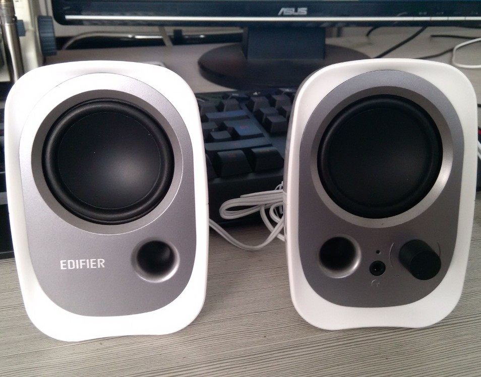 edifier漫步者r12u笔记本电脑手机音响迷你多媒体小音箱低音炮电脑多