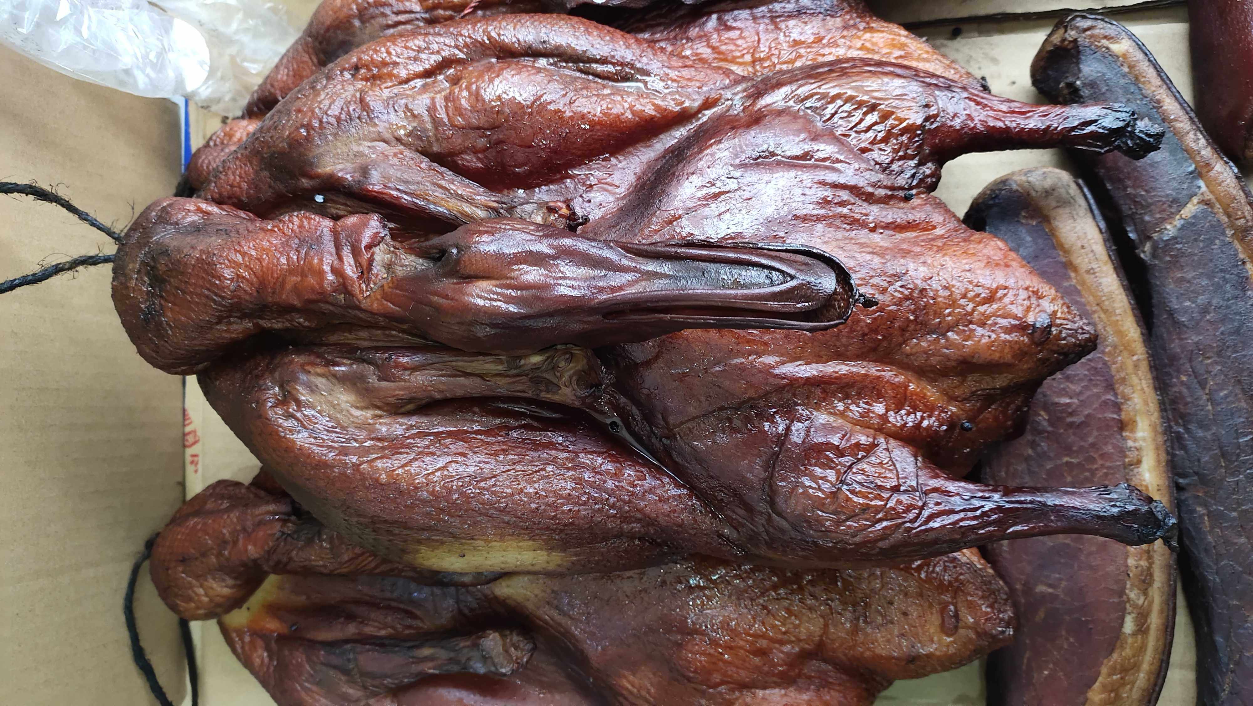 烟熏板鸭四川乐山特产乐山烟熏土板鸭鸭子柴火烟熏整只1500克包邮