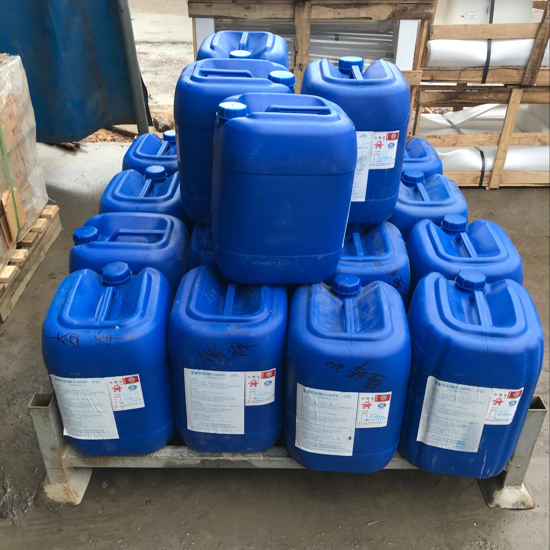 3%蛋白泡沫灭火剂 6%蛋白泡沫药剂 消防器材厂家直销 正品授权