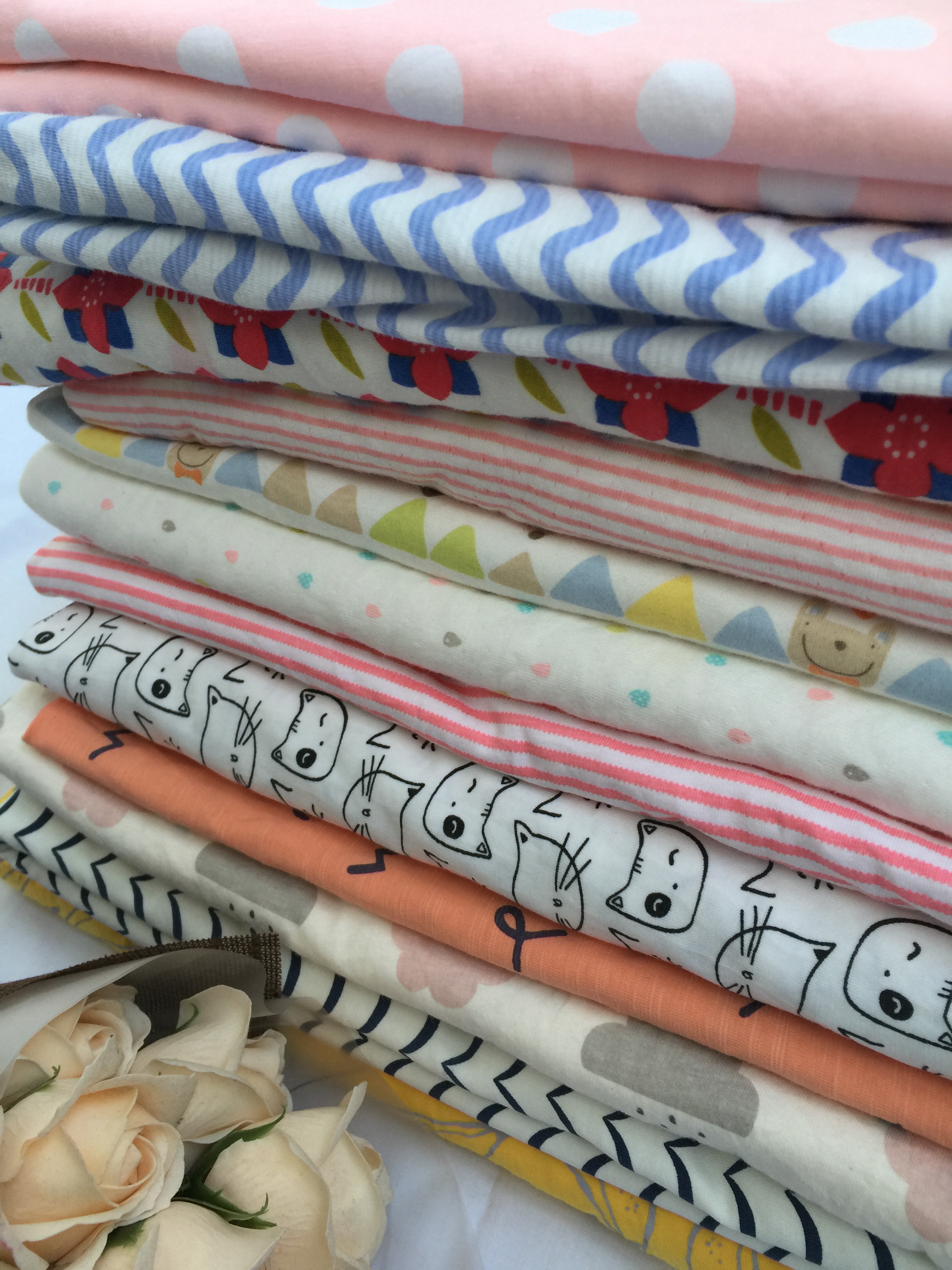 宝宝纯棉布料双面针织莱卡提花夏薄秋衣裤品牌面料零头布斤称布头