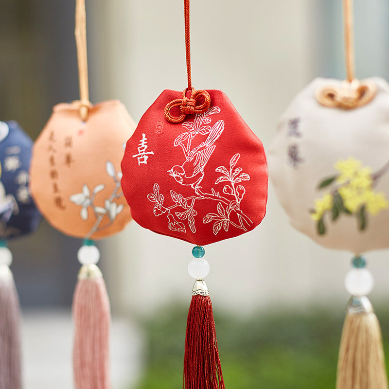 香囊端午节圆形挂件挂脖艾草刺绣驱蚊包圆形材料香包