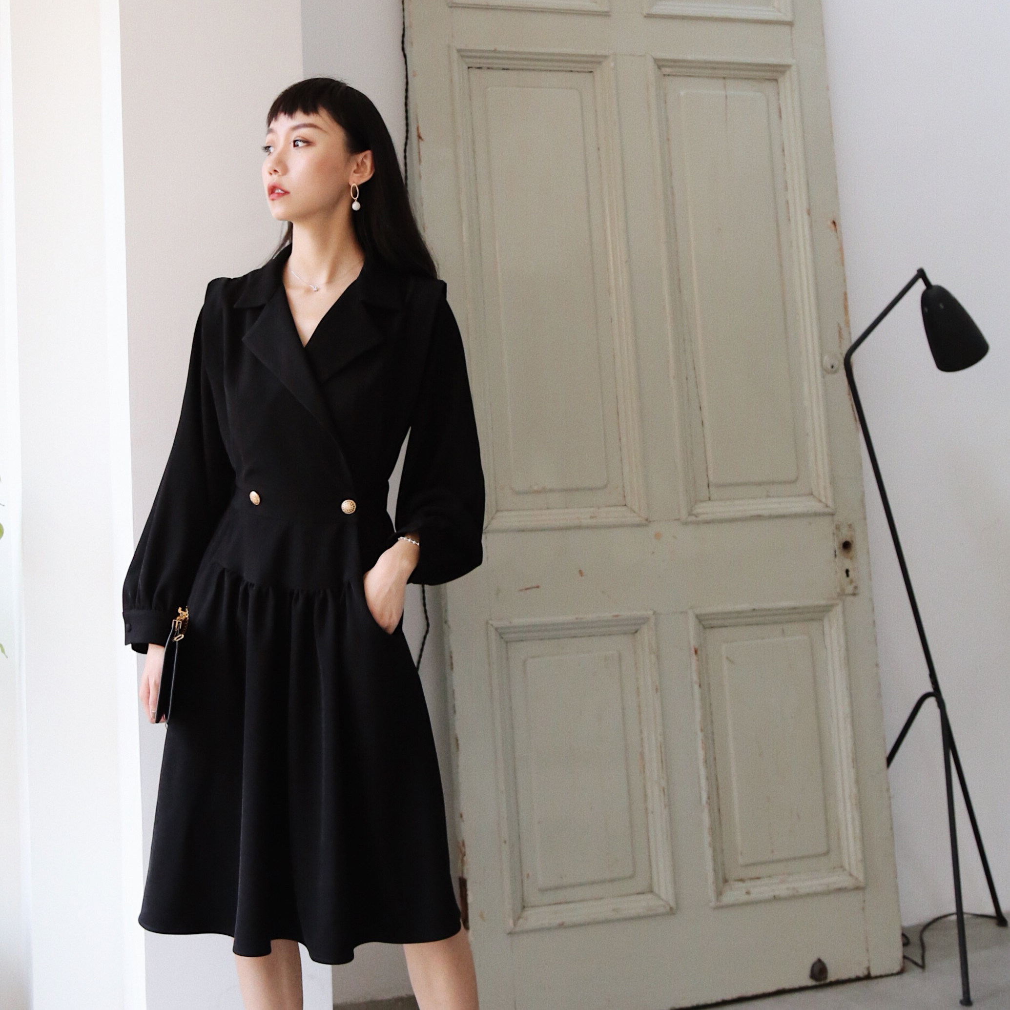 法式复古赫本小黑裙2021新款衬衫裙山本心机收连衣裙