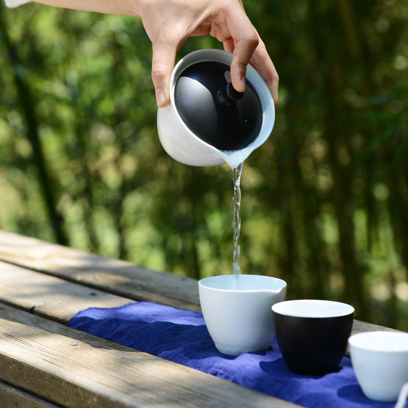 优雅的喝茶,这些敬茶礼仪据说很重要!