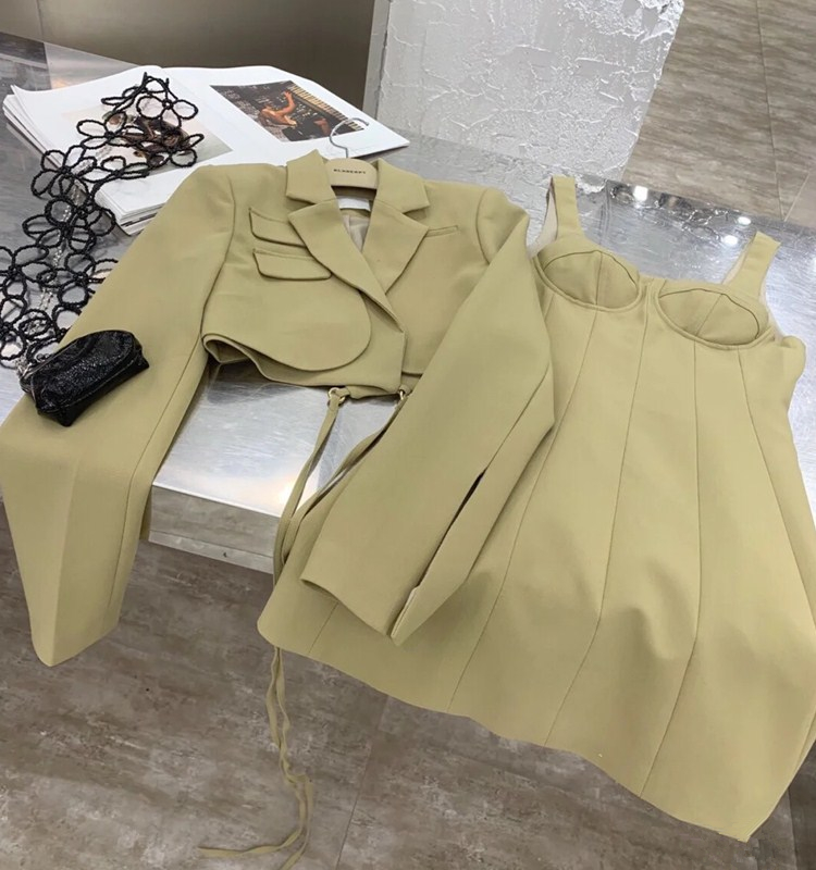 2021早春季新女神度假洋气时尚小个子西装外套连衣裙两穿件套装女