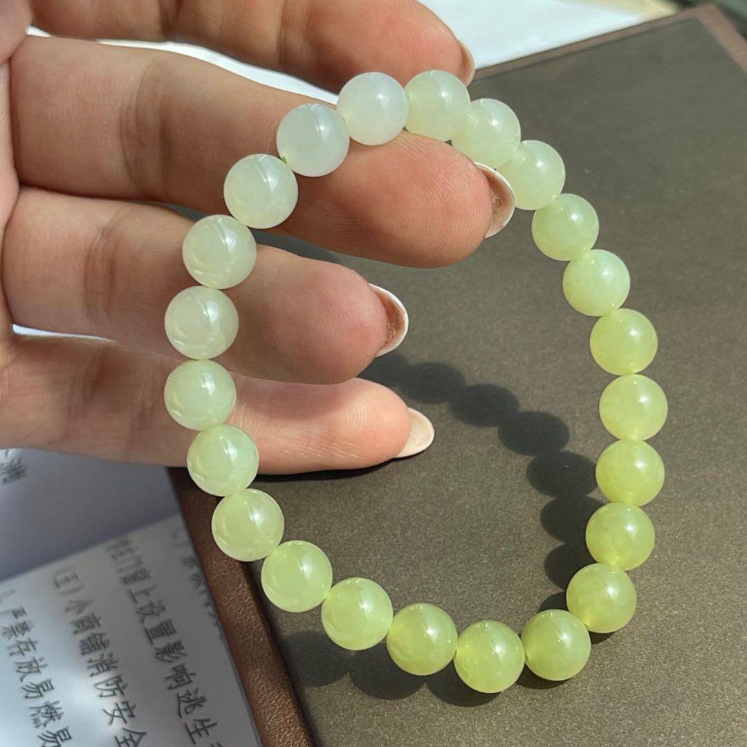 天然和田玉黄口料渐变8mm圆珠黄玉单圈手串高品女款手链冰底老料