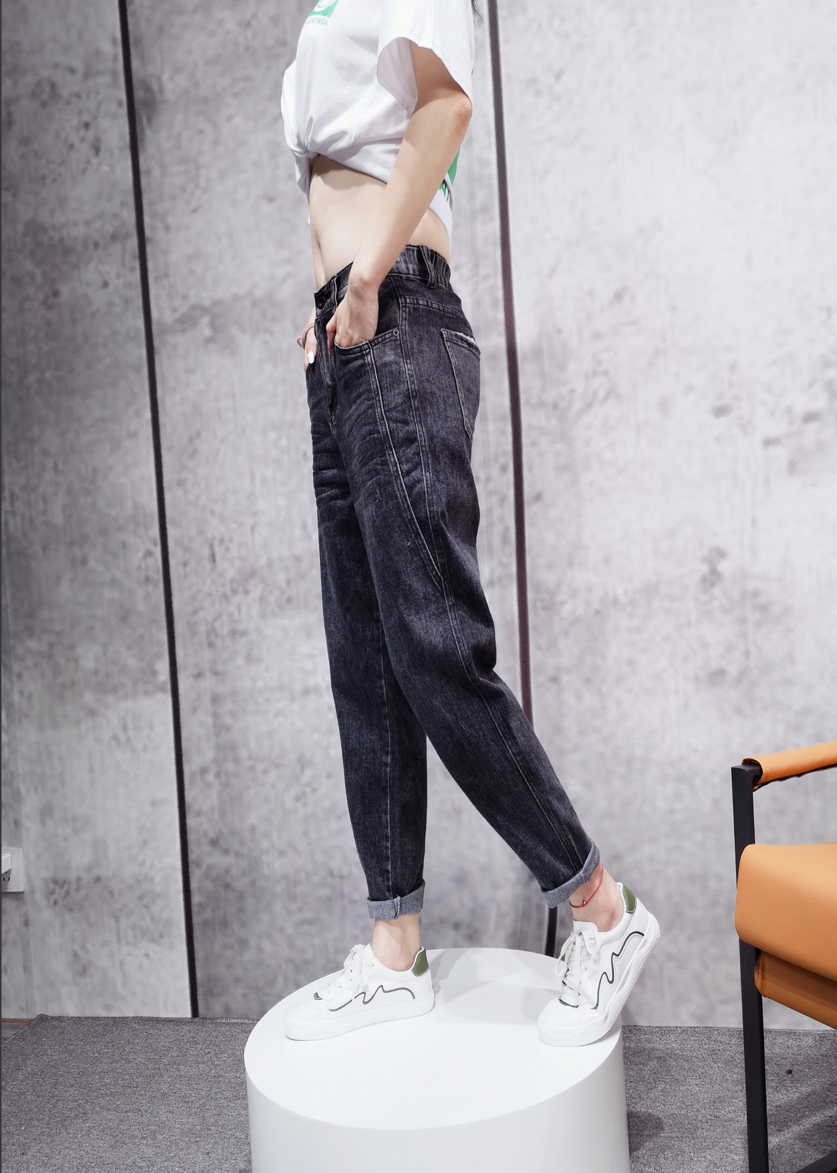 松紧深色牛仔裤女直筒宽松松显百搭垮裤秋冬新款牛仔裤