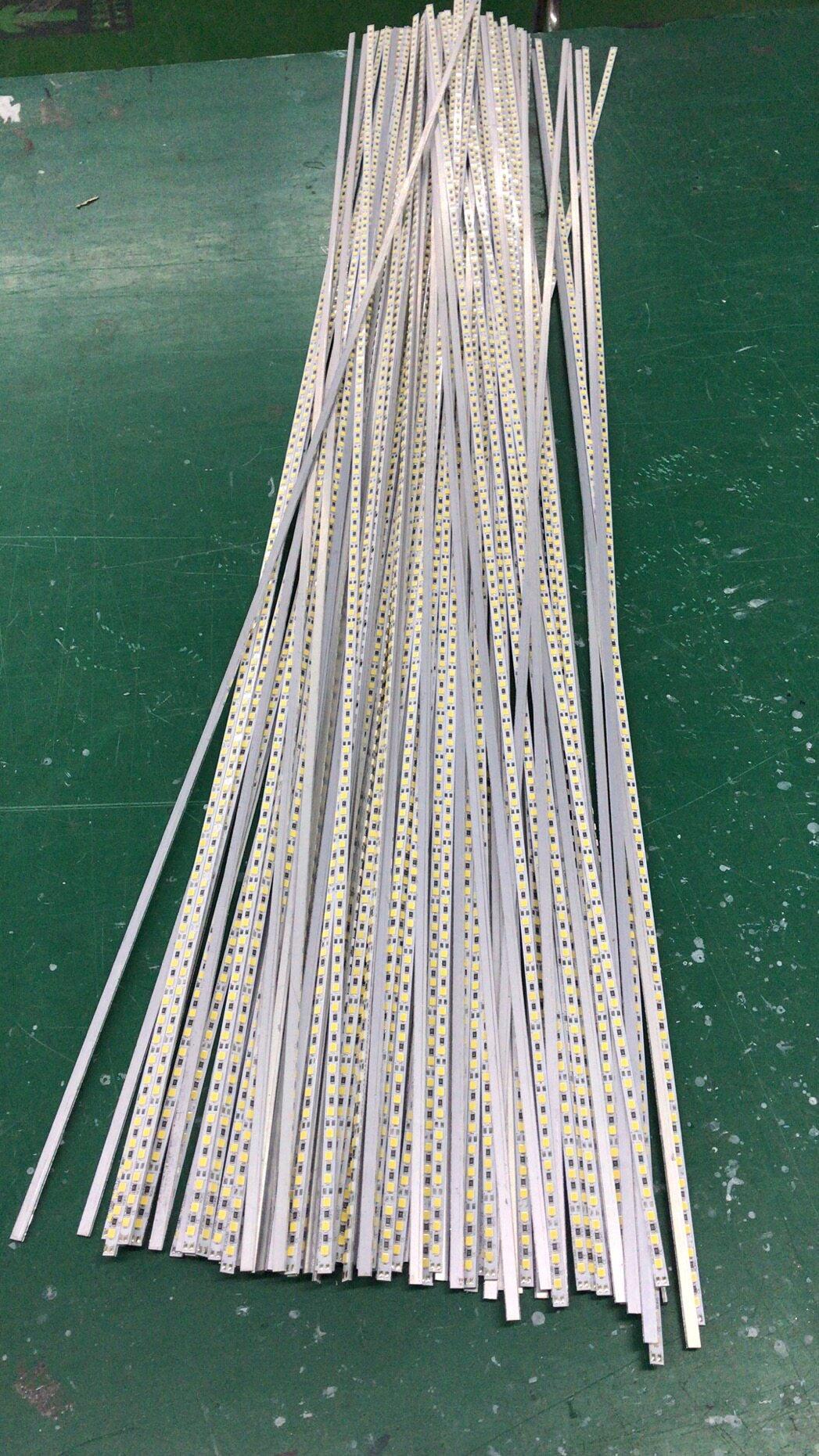 led贴片硬灯条展览道具超薄灯箱光板12v581012mm铝版led灯带