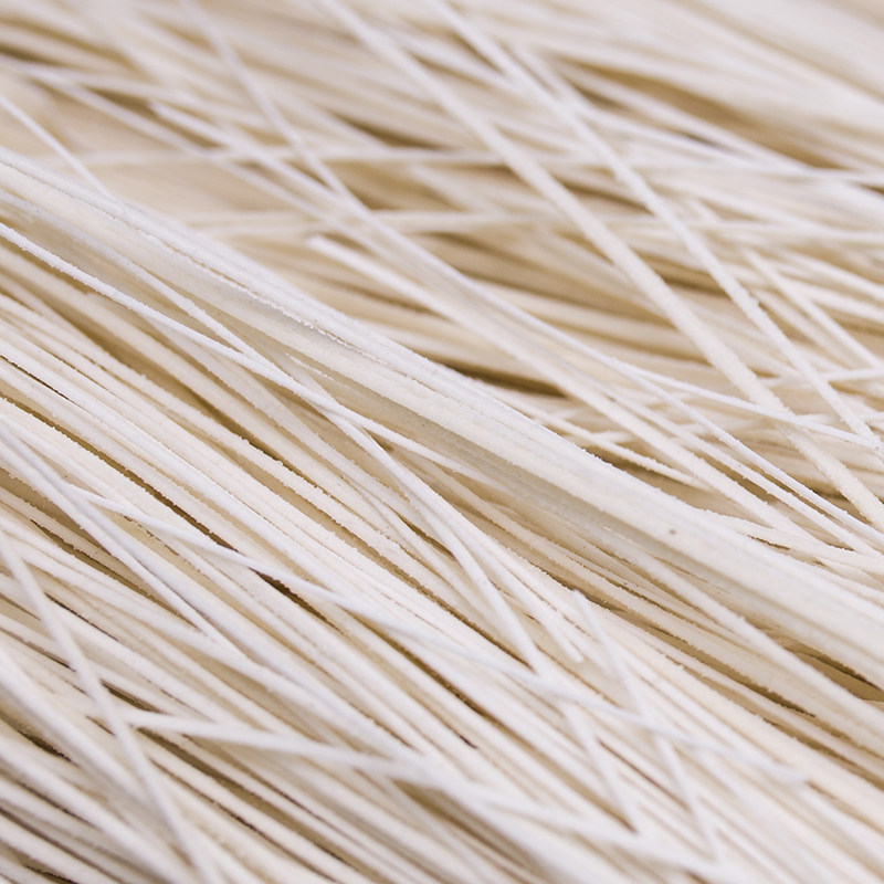 台州临海特产垂面微咸竹竿索面条劲道油面手工方便挂面粉无添加