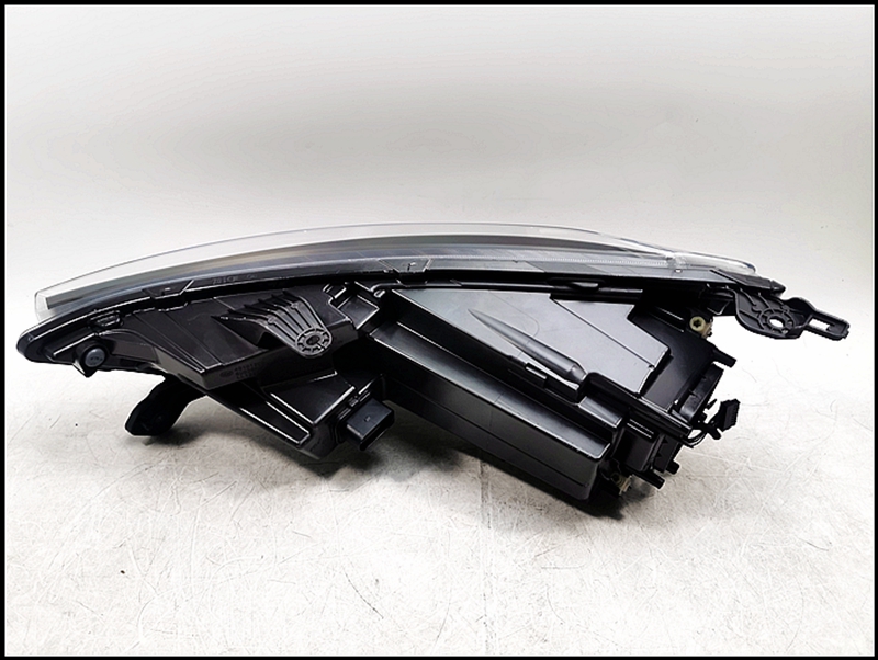 适用于奔腾t33汽车大灯总成头灯原厂配件拆车大灯总成