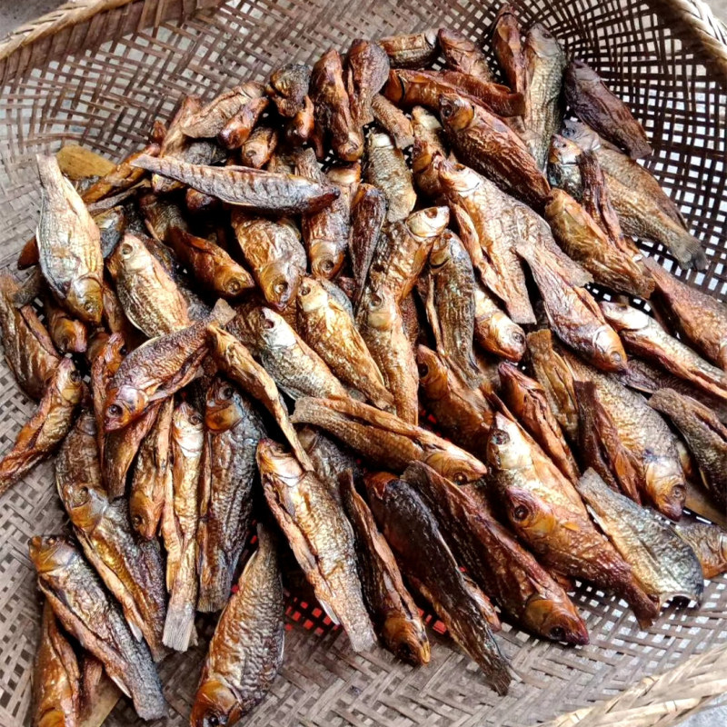 稻田干鱼禾花鱼湖南郴州特产野生鲤鱼农家自制鱼干