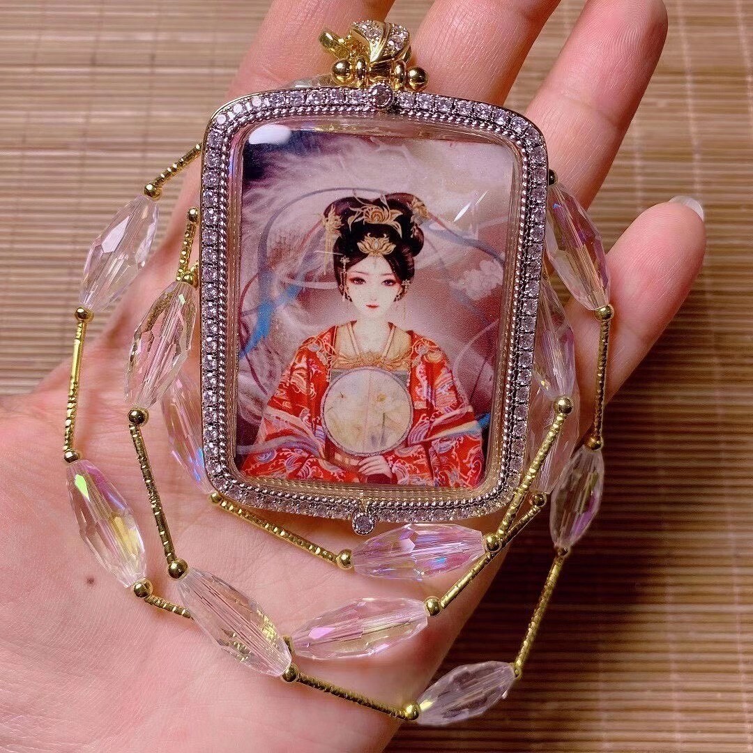 泰国佛牌真品阿赞凤求凰泰国特色