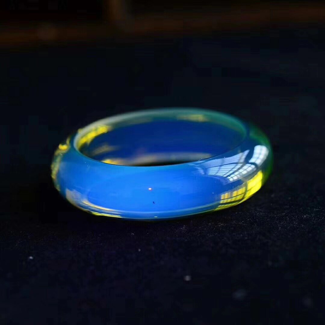 一代多米尼加天然蓝珀手镯墨西哥高蓝净水贵妃琥珀手饰