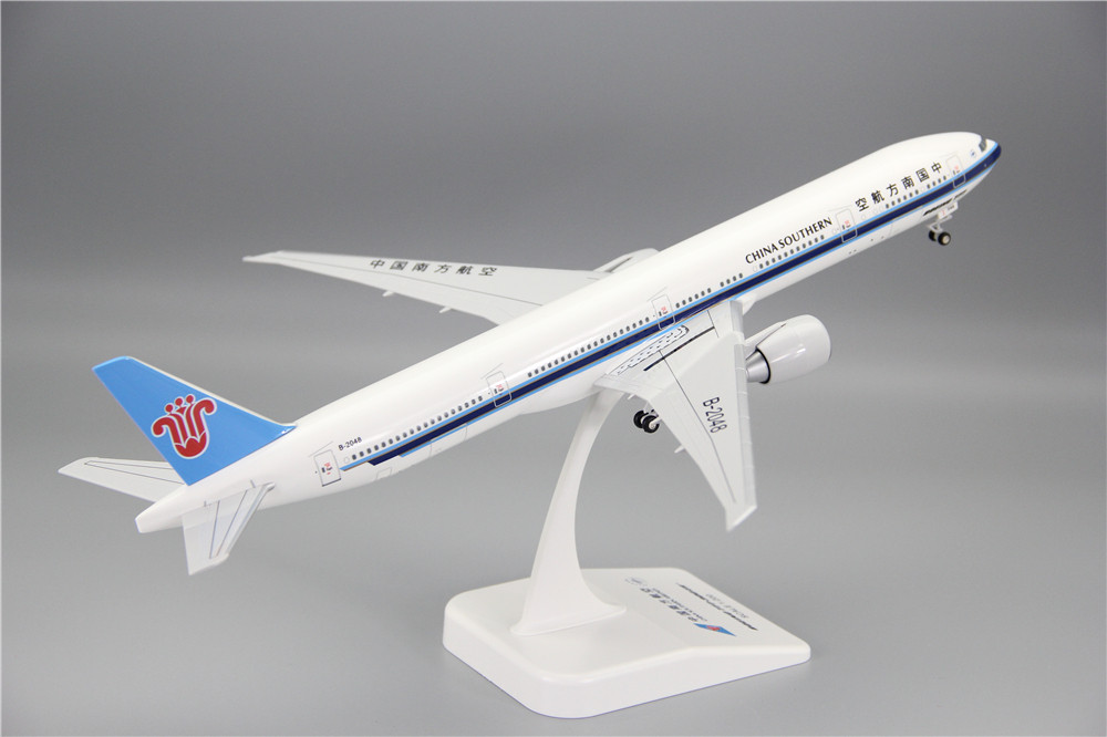 拼装飞机模型波音777300er中国南方航空客机礼品摆件带轮飞机模型