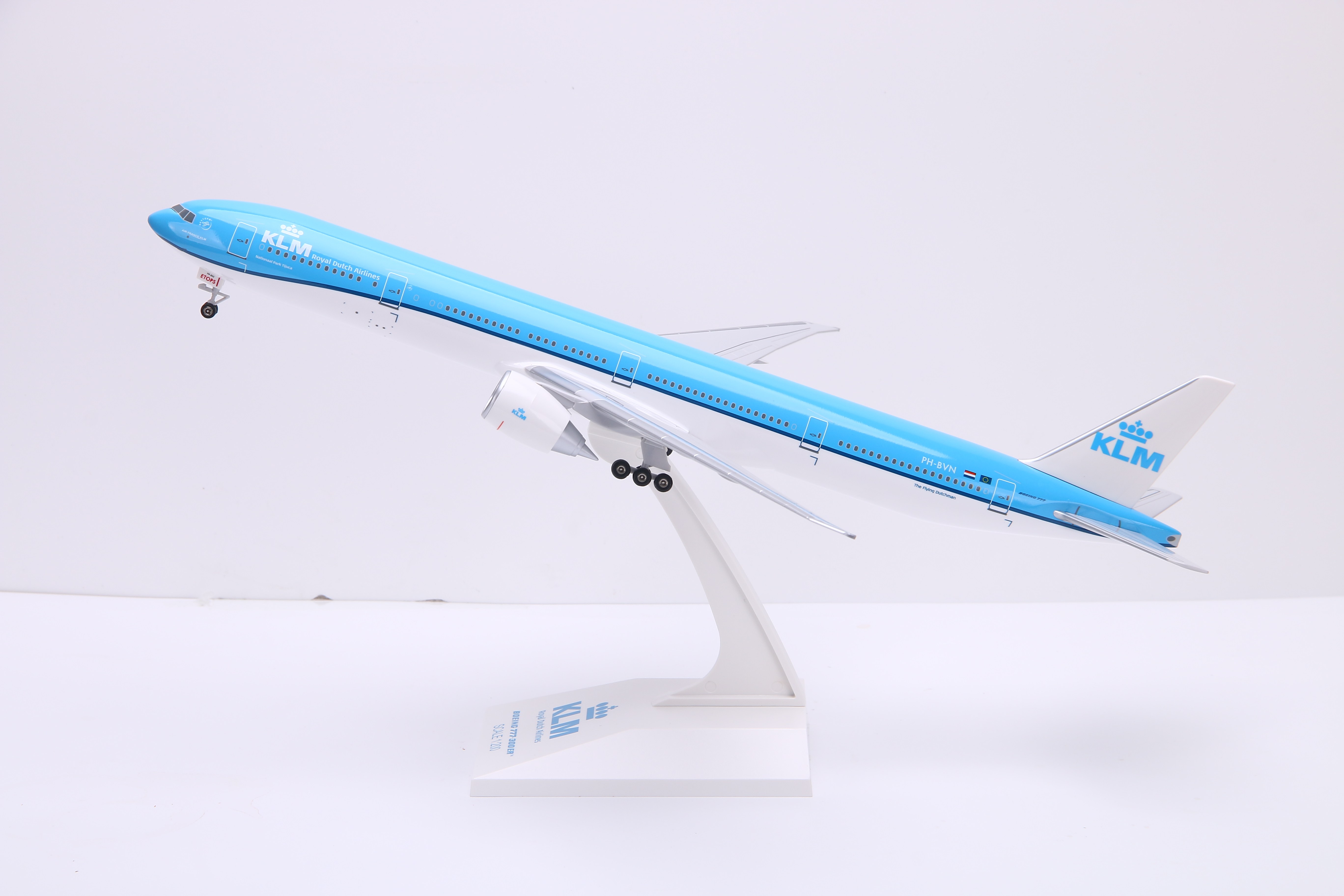 abs拼装仿真飞机模型波音b777300荷兰皇家航空飞机模型